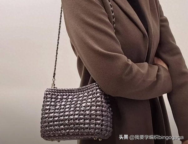 华锋优配快线 轻松钩出高大上包包，皮革质感斜条纹肩包教程，附蝴蝶挂饰教程